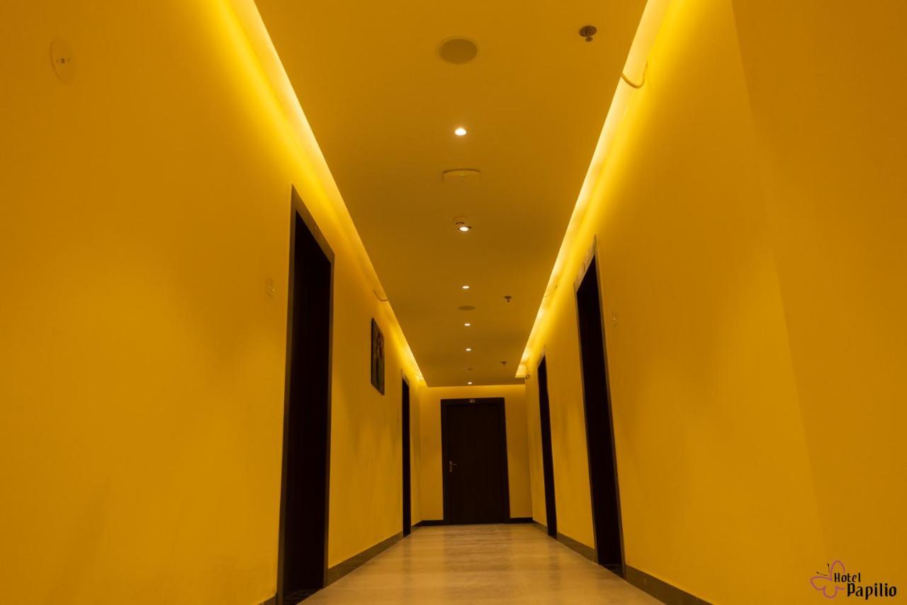 Hotel Papilio Māldah 外观 照片