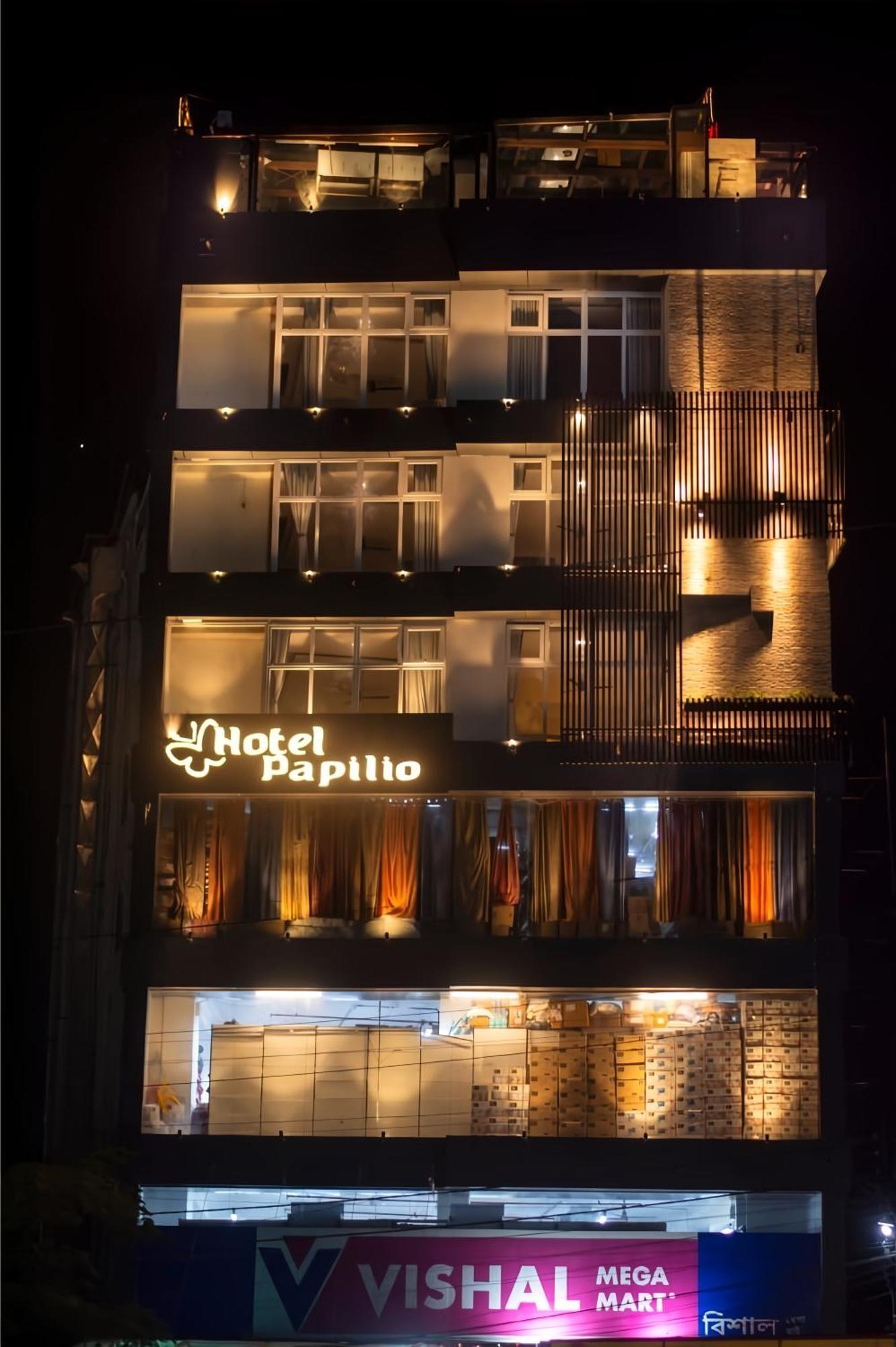 Hotel Papilio Māldah 外观 照片