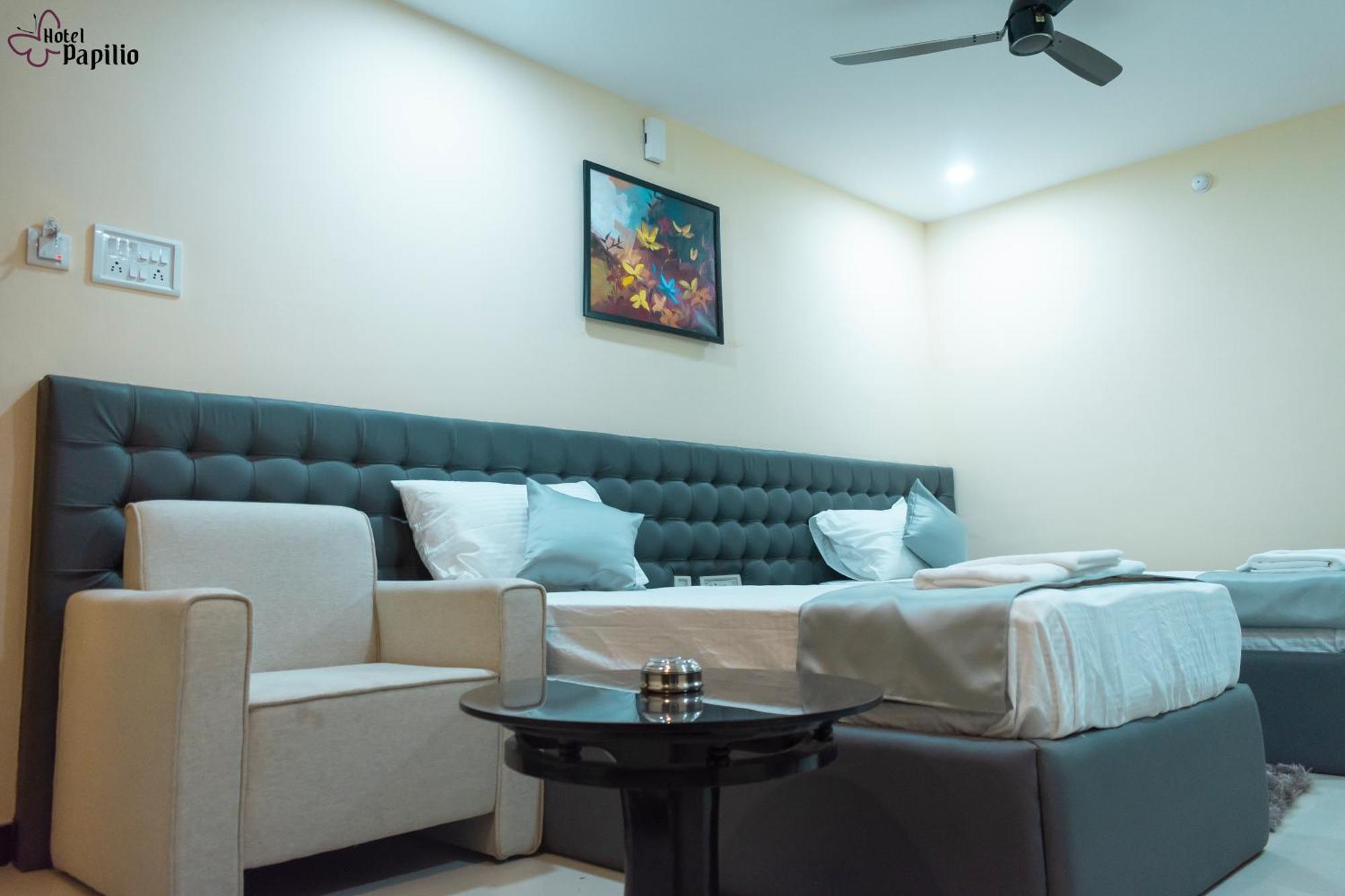 Hotel Papilio Māldah 外观 照片