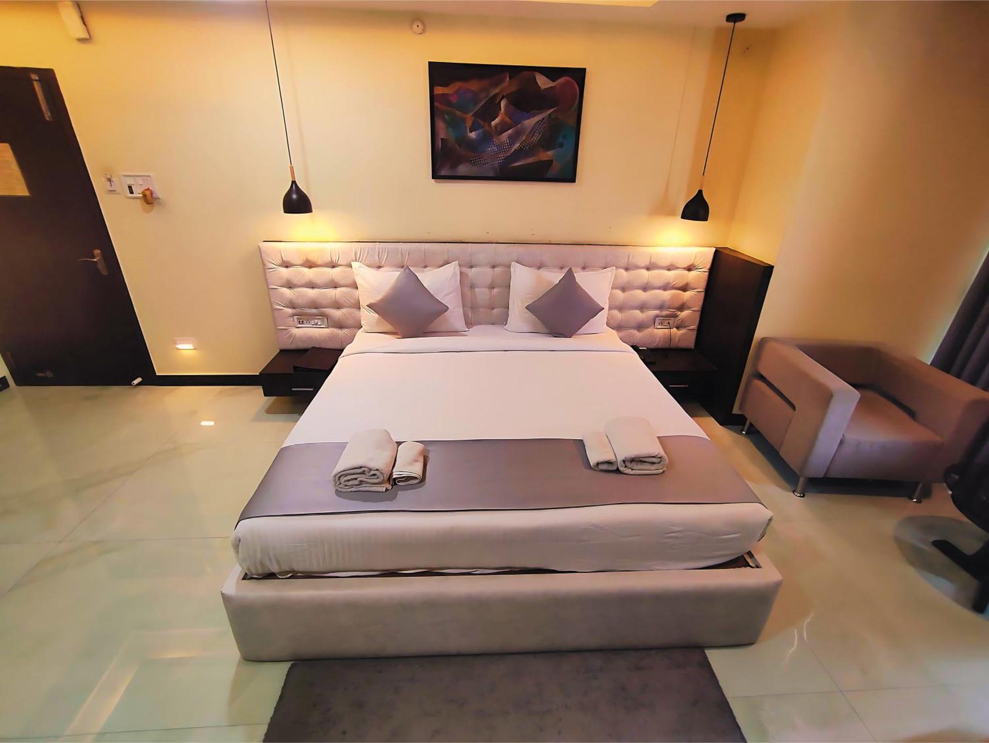 Hotel Papilio Māldah 外观 照片