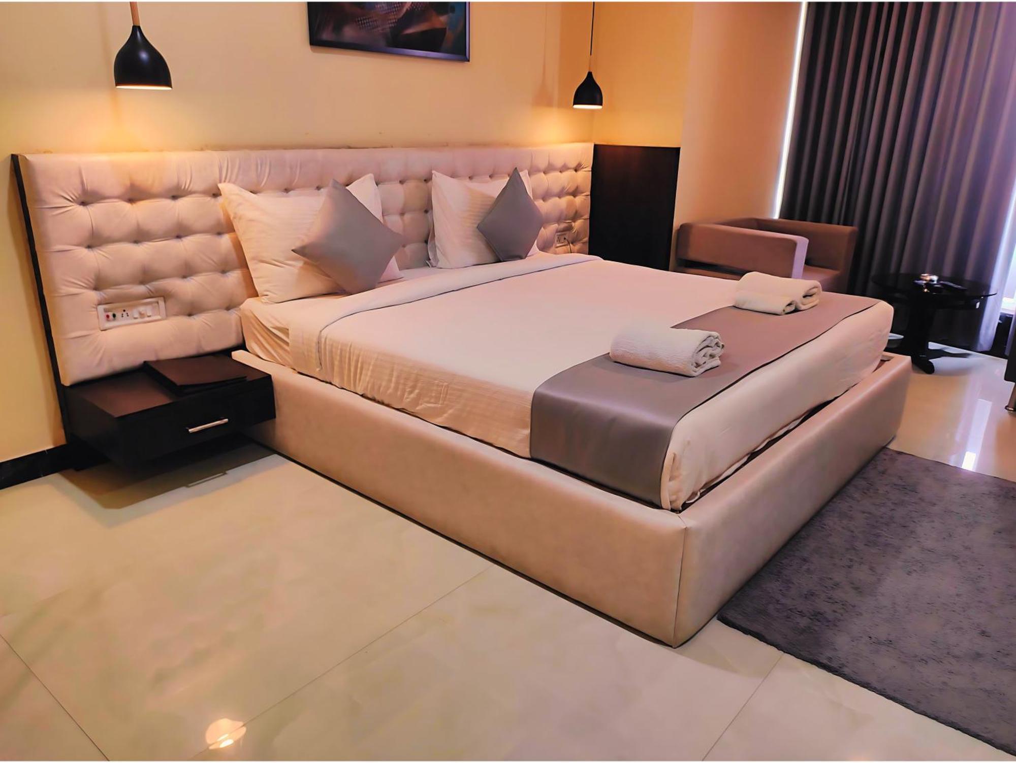 Hotel Papilio Māldah 外观 照片