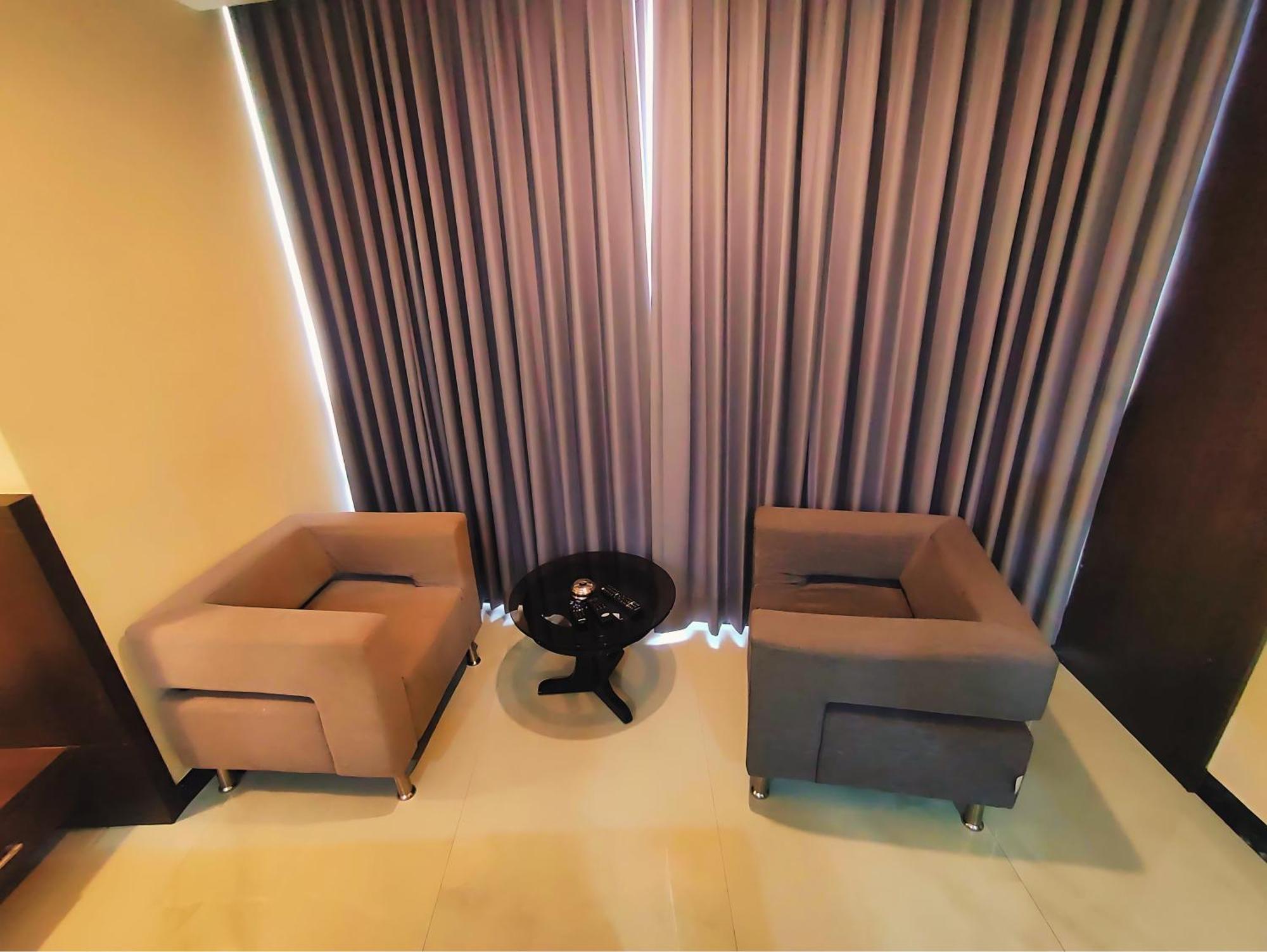 Hotel Papilio Māldah 外观 照片
